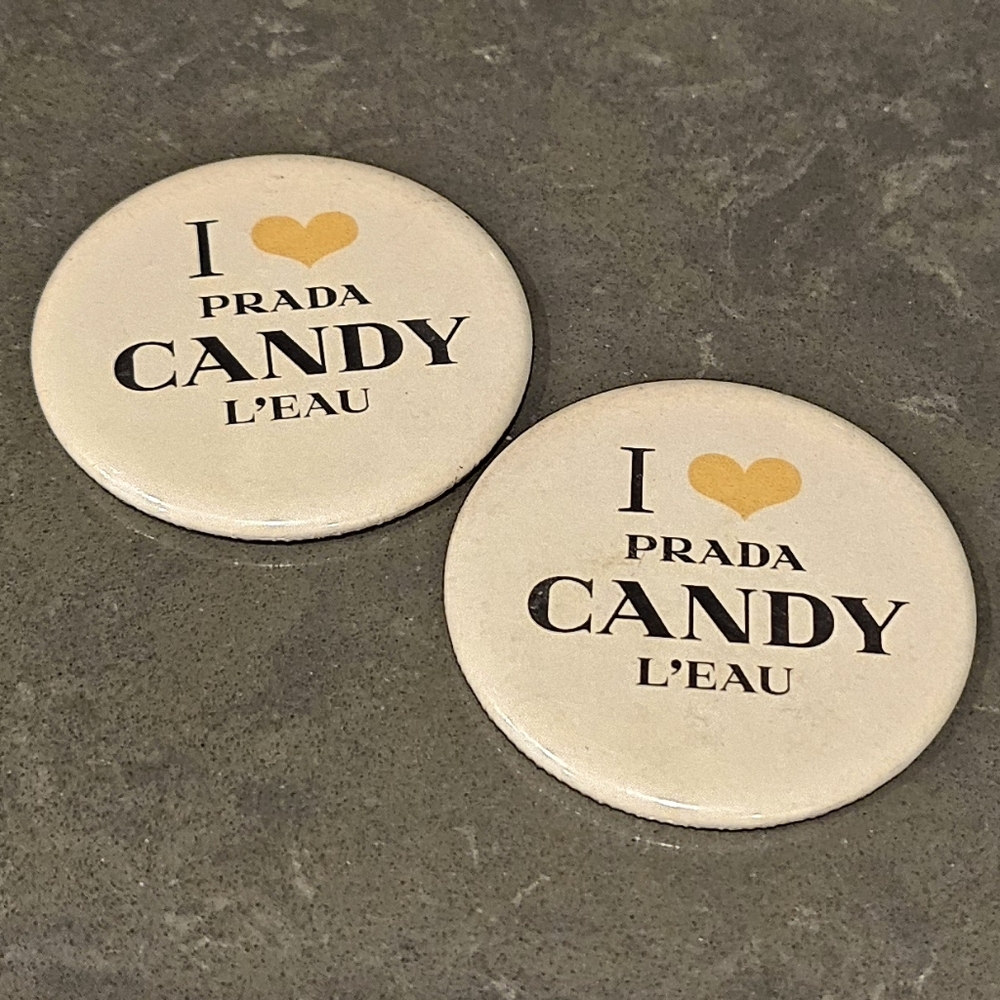 Prada "I 🧡 Prada Candy L'Eau" Magnetic Button Set